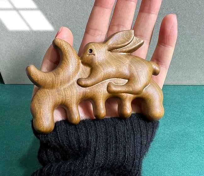 Rabbit Sandalwood Gua Sha Comb and Scrapping Massager