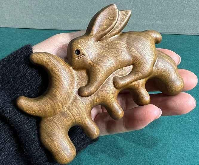 Rabbit Sandalwood Gua Sha Comb and Scrapping Massager