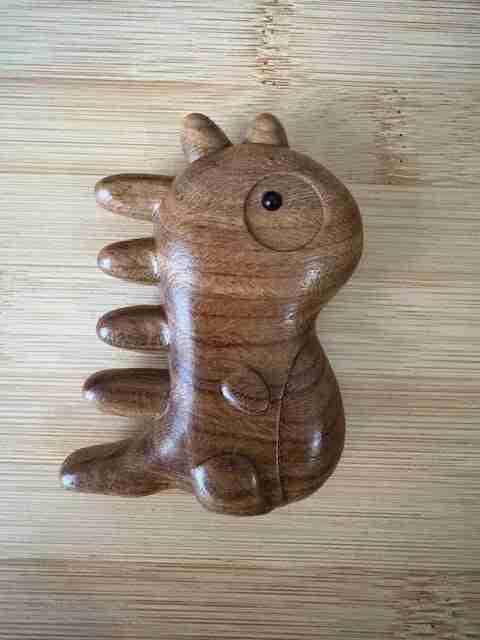 Dinosaur Shape Sandalwood Gua Sha Comb