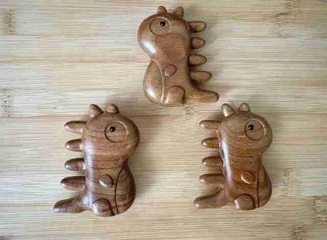 Dinosaur Shape Sandalwood Gua Sha Comb