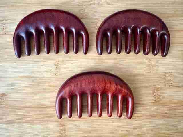 Purple Sandalwood Half-Moon Gua Sha Comb