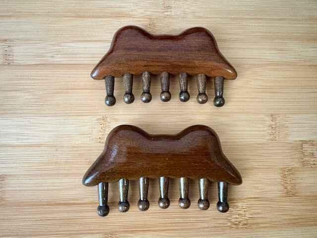 Frog Sandalwood Gua Sha Comb
