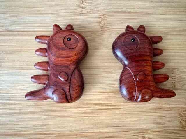 Dinosaur Shape Sandalwood Gua Sha Comb