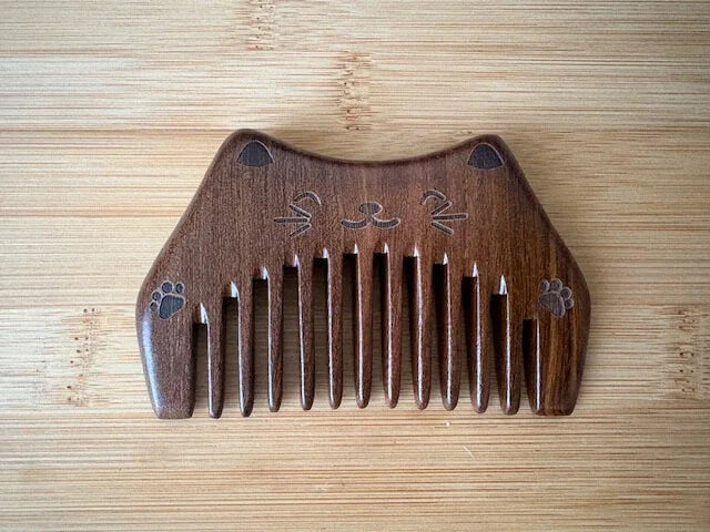 Cat Sandalwood Wide Tooth Animal Hair Comb