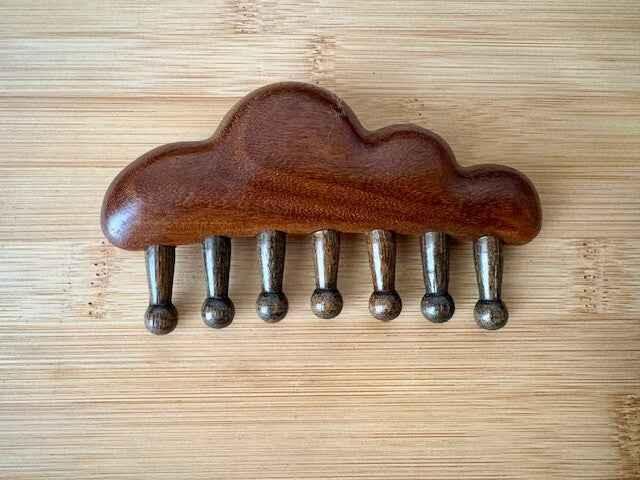 Cloud Sandalwood Gua Sha Comb